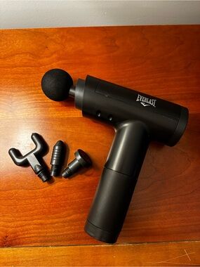 Everlast Matte Black Percussion Massage Gun with 4 Heads